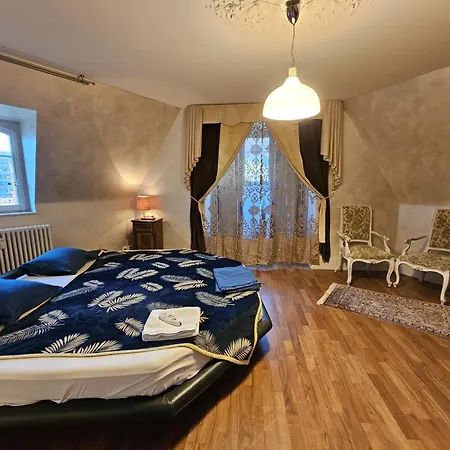 Apartment Double High-end & Up To 7 Seats Cars Option *